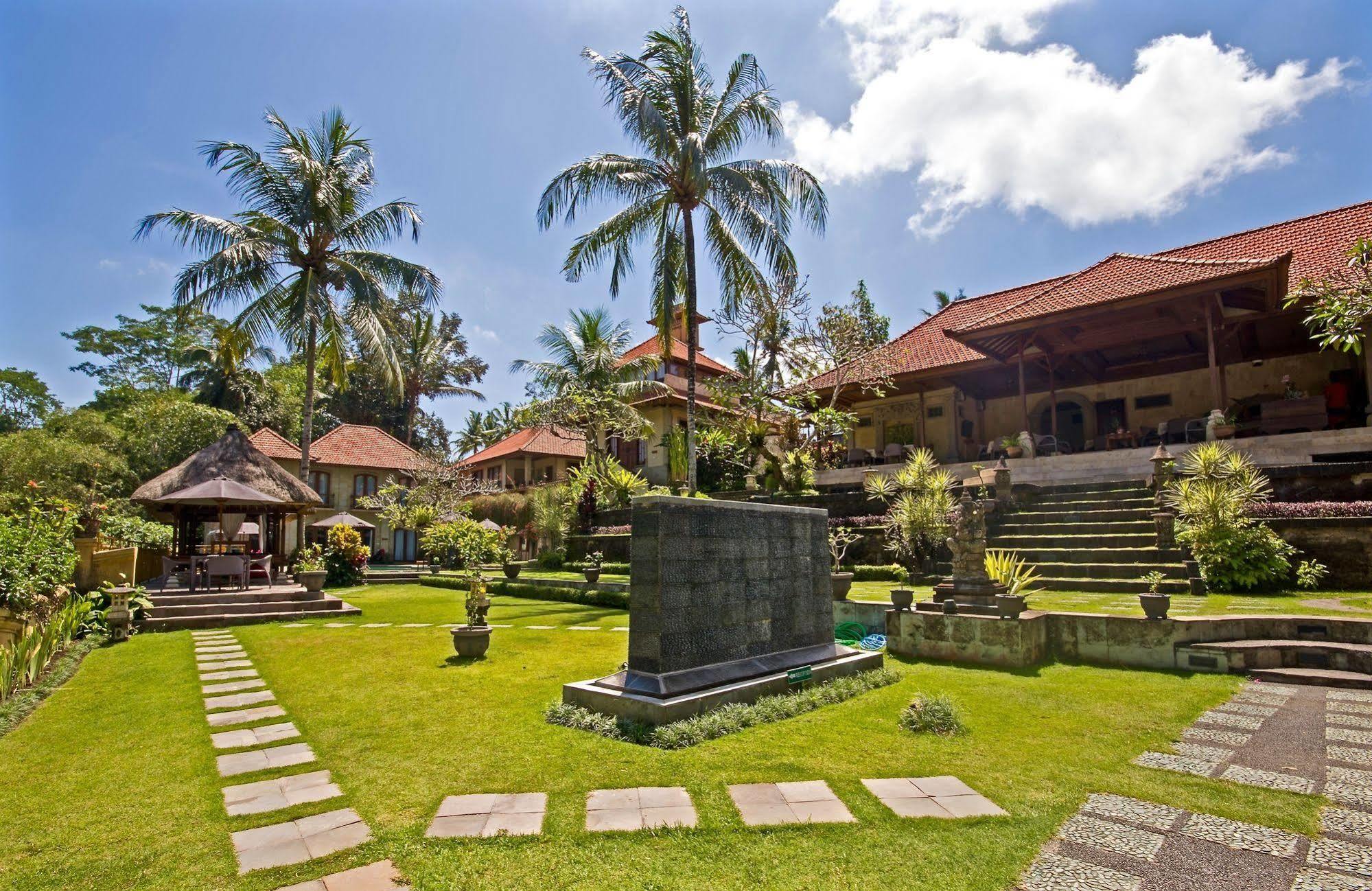 Hotel Villa Ubud Экстерьер фото